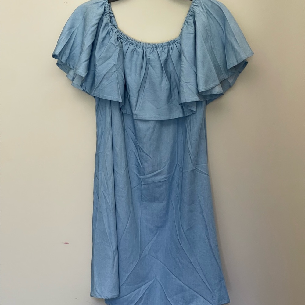 Off shoulder dress by Clothink size small